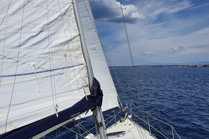 From Zadar: Half day sailing tour - Snorkeling, fishing gear, and water included