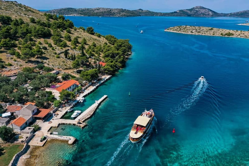 From Zadar: Kornati National Park and Telascica Boat Trip - Onboard vibe, live commentary, and the crowd factor