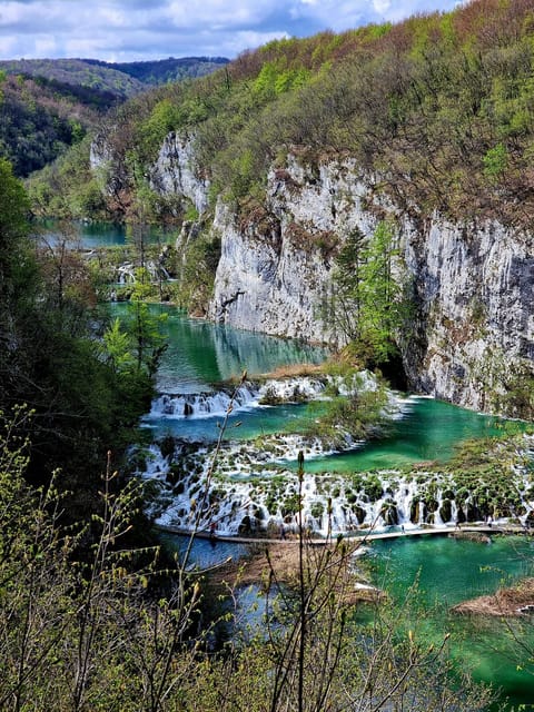 From Zadar: Plitvice Lakes Day Tour - What to bring, what to wear, and the crowd reality at Plitvice