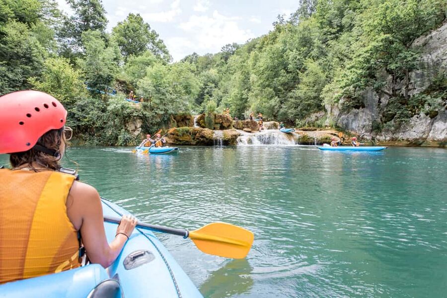 From Zagreb: Mrežnica kayaking & Rastoke village - day trip - Kayaking on Mrežnica: cliff jumps, waterfalls, and safe thrills