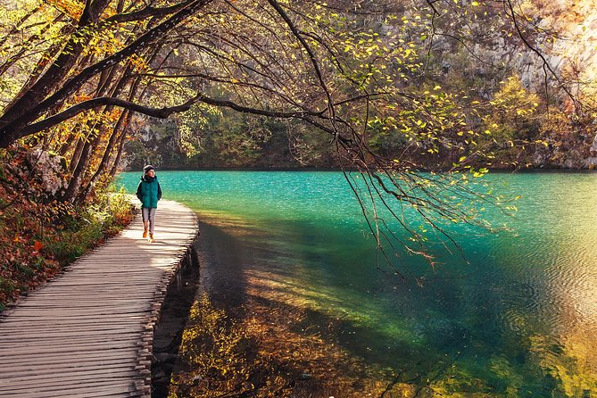From Zagreb: Plitvice Lakes guided tour - The 8:00 am start and the ride out of Zagreb