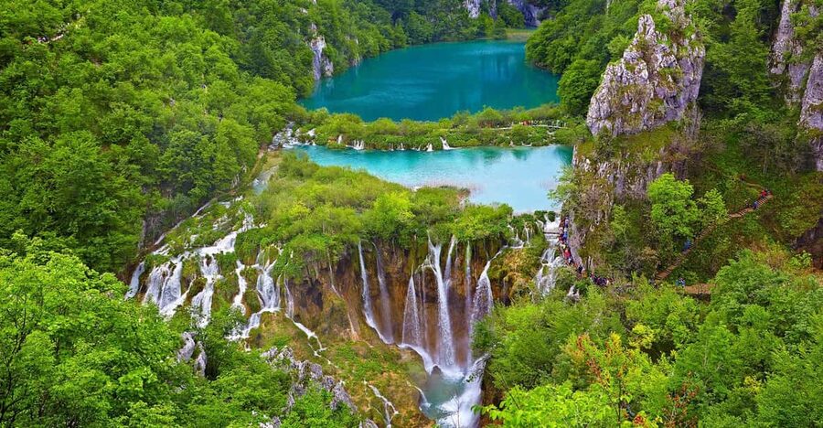From Zagreb: Plitvice Lakes National Park Full-Day Tour - Stops outside the park: snack time and a short restaurant break