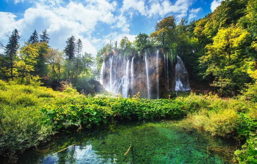 From Zagreb: Plitvice Lakes National Park Tour with Tickets - Bled cream cake and a castle view: a sweet stop you should not skip