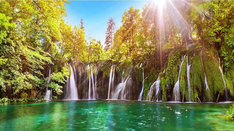 From Zagreb: Rastoke and Plitvice lakes Guided Day Trip - Plitvice Lakes National Park: what the guided hike actually feels like
