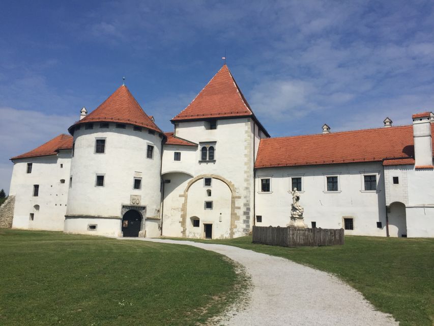 From Zagreb: Varazdin Baroque Town & Trakoscan Castle - What to bring, and who should choose a different outing