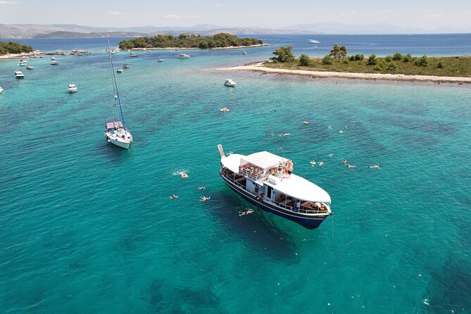 Full Day Boat Tour, Blue Lagoon and Šolta with lunch&drinks - From Stobreč, this feels like a real boat day