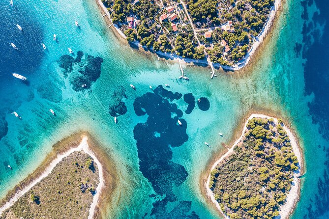 Full Day Boat Tour, Blue Lagoon and Šolta with lunch&drinks - Čiovo peninsula on the way, plus the scenic “in-between” time
