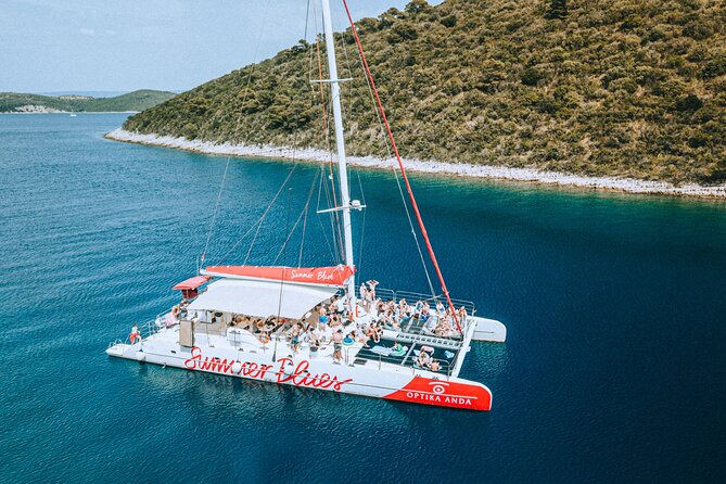 Full-Day Catamaran Cruise to Hvar & Pakleni Islands with Food and free Drinks - Hvar Town: Guided Orientation First, Then Your Hour