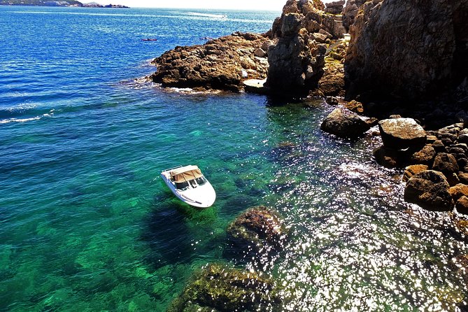 Full-Day Private Boat Tour of Elafiti Island from Dubrovnik - Stop 1 at Snooky Tours: a quick briefing before the islands