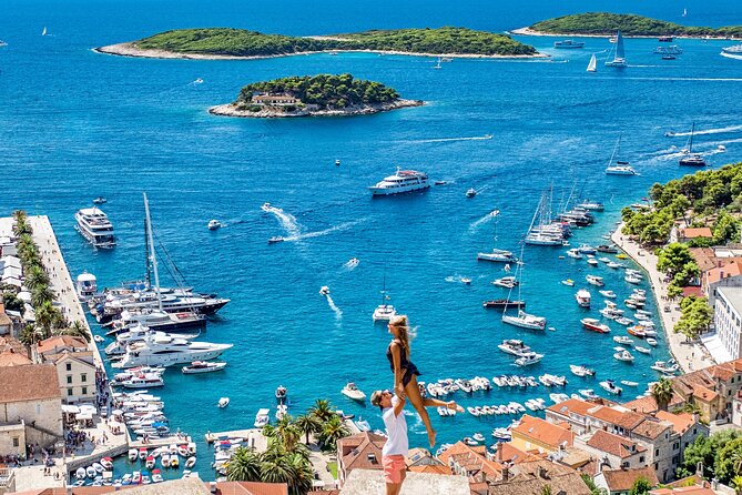 Full-Day PRIVATE Tour to ZLATNI RAT & HVAR - Boat day basics: Marlin 790 Dynamic, comfort features, and what to bring