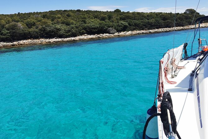 Full Day Sailing Tour To Elafiti Islands from Dubrovnik - Where you meet and how the boat setup helps