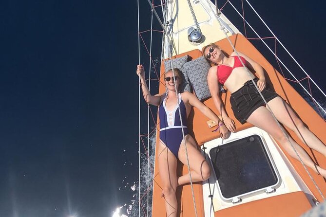 Full-Day Small-Group Dalmatian Coast Sailing Cruise from Split - Lunch, wine, and the onboard meal reality