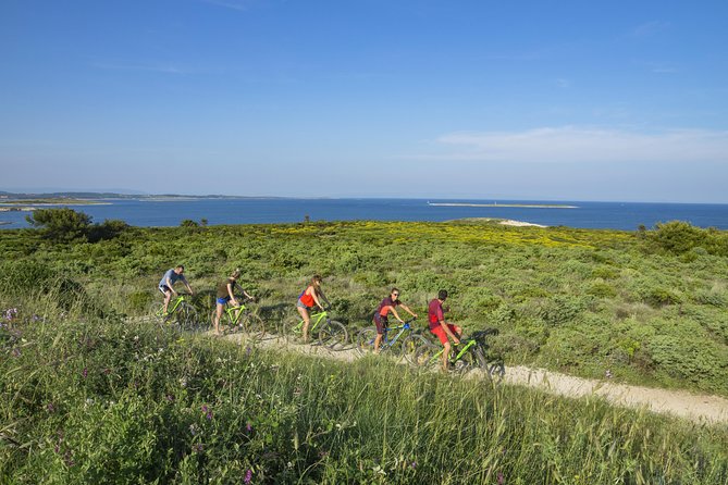 FUN E-BIKE RIDE at CAPE KAMENENJAK - The ride setup: e-bike, helmet, and fitness reality check