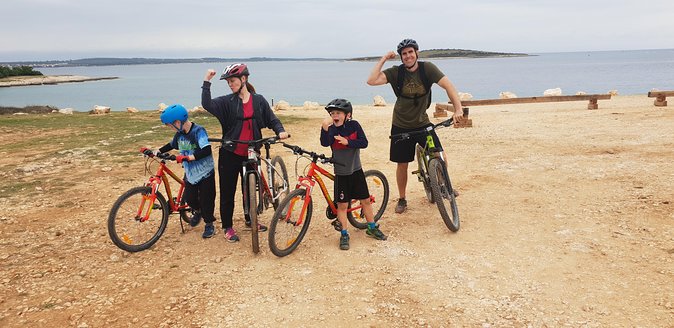 FUN E-BIKE RIDE at CAPE KAMENENJAK - Meeting point and the 2:00 pm start, how the day flows