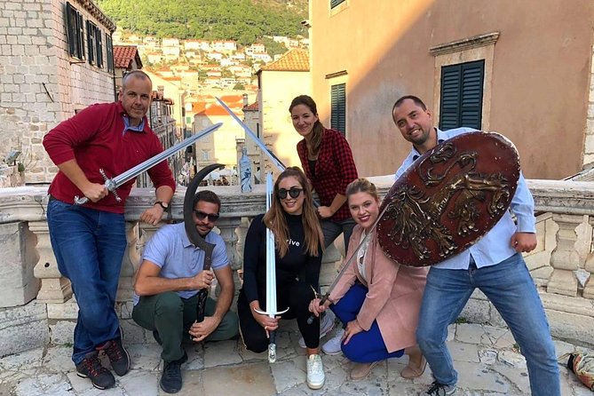 Game of Thrones Extended Tour with Swords and Props - How the small-group format keeps the day from dragging