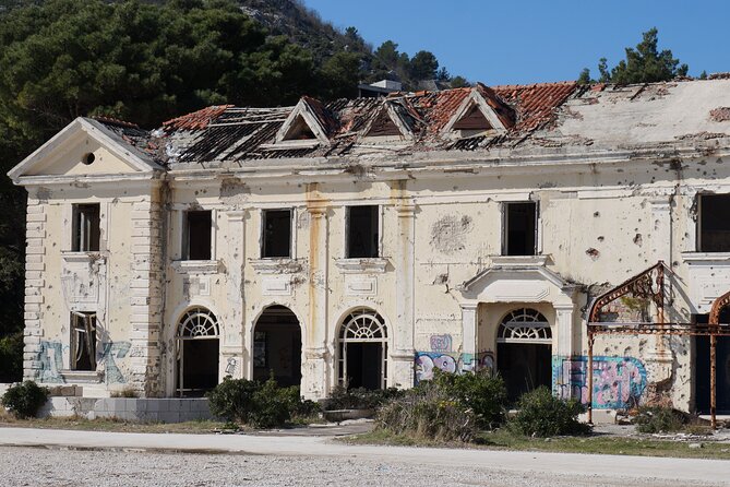 Guided Tour to Kupari From Holiday Resort to War Zone - Timing, Pace, and What to Expect When You Join at 9:00 am