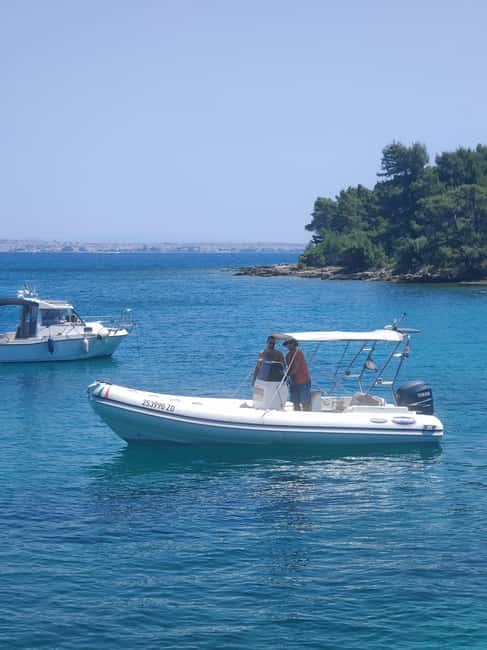 half day group speedboat tour of the islands around Zadar - Preko break time, shoreline walks, and that in-water lesson
