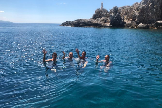 Half-Day Private Elafiti Island Boat Tour - First Cave Runs on Speedboat: Photo and Video Inside the Rock