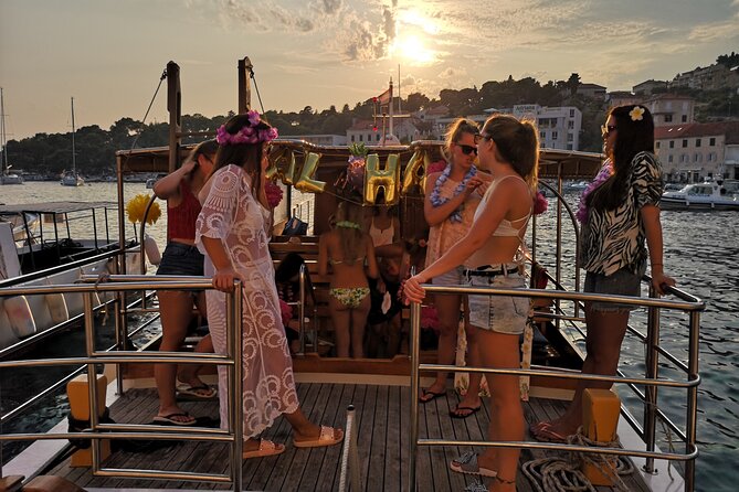 Half Day Private Group Boat Tour in Croatia - What makes the day feel smooth, from boarding to swim time