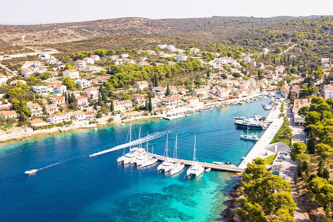 Half day speedboat tour to Solta island & Blue Lagoon from Trogir - Small-group comfort: why the boat size actually matters