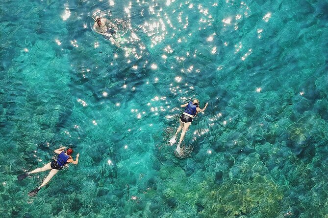 Half day speedboat tour to Solta island & Blue Lagoon from Trogir - Maslinica on Šolta: two hours to wander a real port town