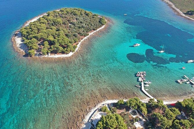 Half Day Speedboat Tour to Three Islands from Trogir - Meeting up in Trogir, plus pickup that saves you hassle