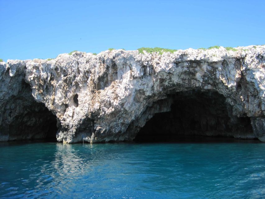Hvar: Blue Cave, Green Cave & Stiniva Beach Speed Boat Tour - Pakleni Islands: small islands, stop-and-go freedom