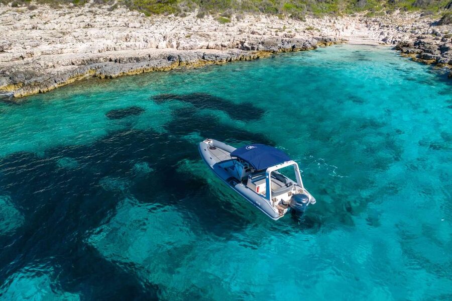 Hvar: Blue Cave, Green Cave & Stiniva Beach Speed Boat Tour - Logistics that can make or break your day (and how to handle them)