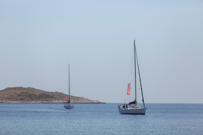 Hvar - Full Day Sail on a yacht - friendly skipper- small group - lunch optional - Mlini Beach on Pakleni: short, romantic-feeling, and worth the swim time