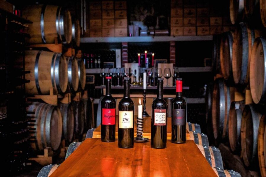 Hvar: Island tour with Wine and Olive Oil Tasting - Jelsa and Duboković Winery: a tasting in a real Dalmatian konoba