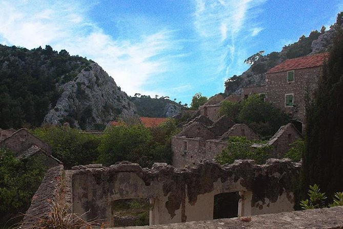 Hvar Lavender Tour - Malo Grablje: preserved stone lanes, “time stopped” feeling