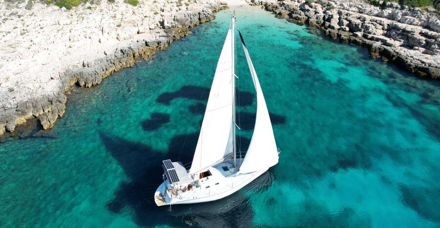 Hvar: Private Sailing Boat Trip with Swimming and Snorkeling - The Pakleni Islands route: how the stops work and why wind matters