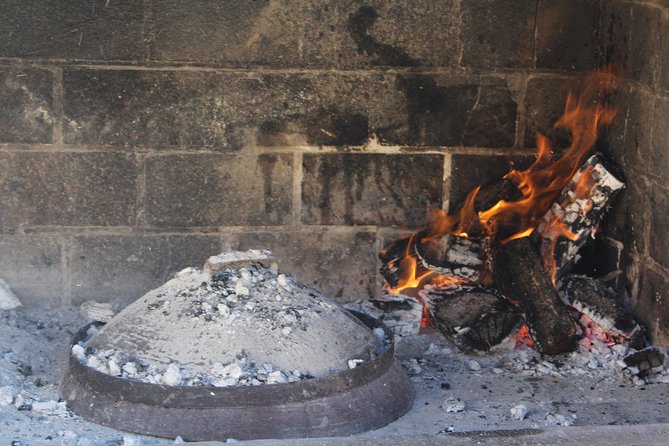 Hvar Small Group Wine Tour and Authentic Dalmatian Dinner - Guide quality is the difference-maker on this tour