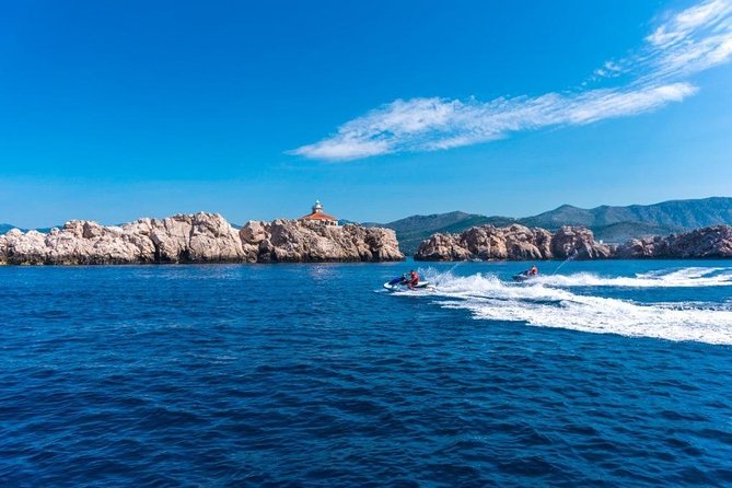 Jet Ski Rent 1h - Safety First, Then Freedom (That Training Matters)