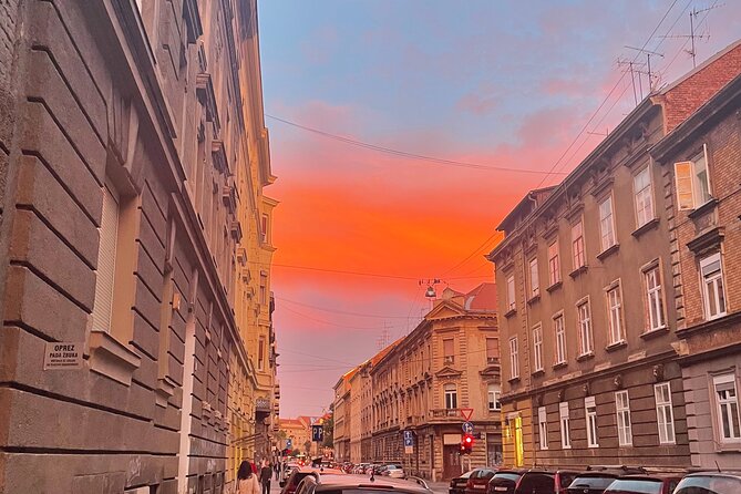 Jump into Zagreb - Small Group walking tour with WWII Tunnel - Grič Tunnel: WWII History That You Step Into
