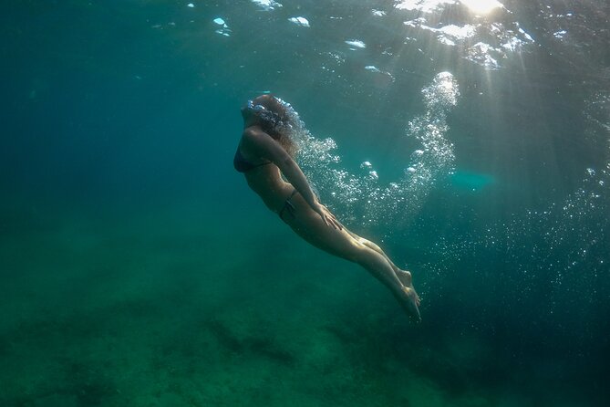 Kayak tour in Pula to Valley of Tears/free drinks+photos included - Kayaking Pula by sea: the core idea