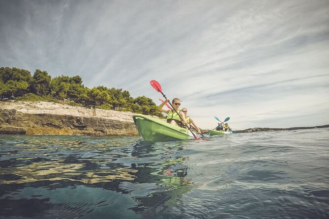 Kayak tour in Pula to Valley of Tears/free drinks+photos included - Price and value: is $60.49 really fair for Pula?