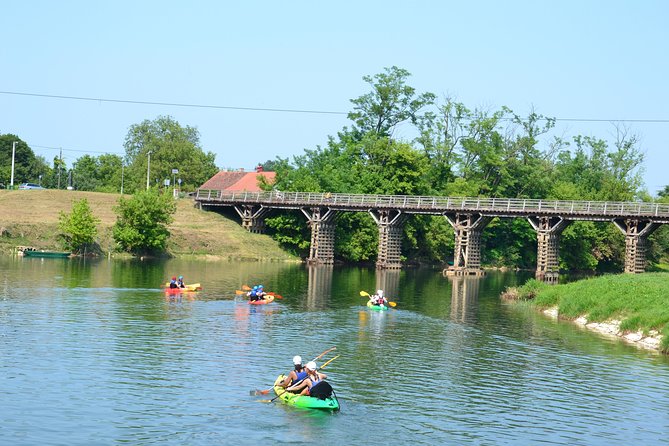 Kayaking - Kayak tour Karlovac - Stop 1 at Foginovo Beach, a Break That Keeps the Day Fun