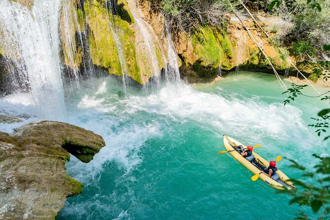 Kayaking Mrežnica river - Equipment and what to wear when the water is cold