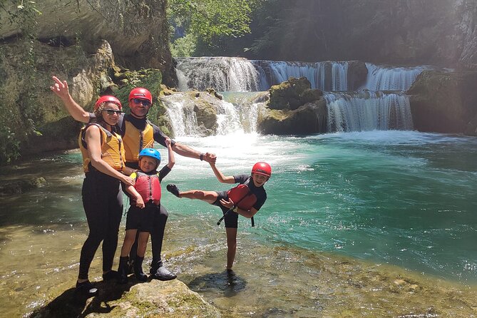 Kayaking Mreznica Waterfalls close to Plitvice Lakes - Getting Fitted and Why the Included Wetsuit Matters