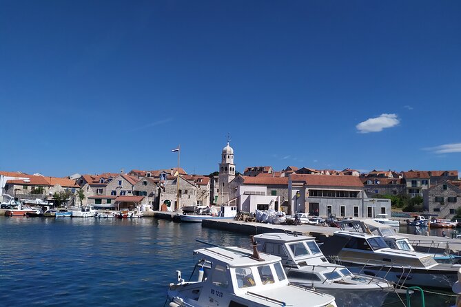 Kayaking to the island Prvić - Free time, coffee, beer, and the kind of breaks that make it feel like an actual vacation