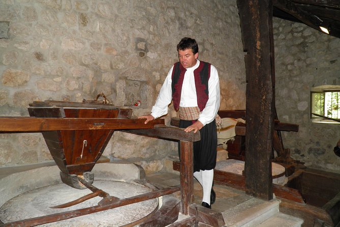 Konavle Valley Wine Tour from Dubrovnik with Train Ride and Wine Tasting - Who this Konavle wine tour suits best