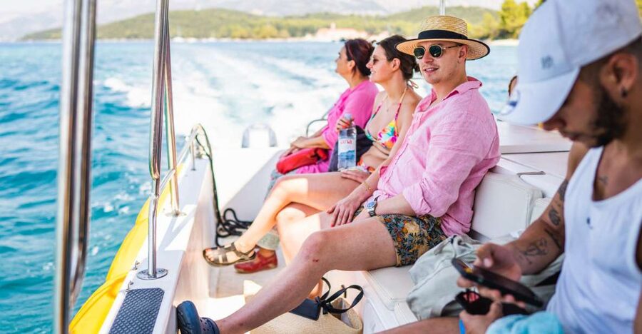 Korčula 3 ISLAND CATAMARAN TOUR Badija - Vrnik - Stupe - Stupe Island and the Blue Lagoon: the water you came for