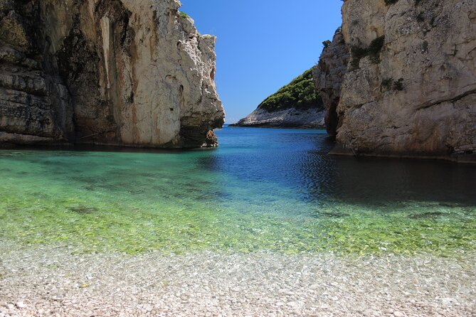Korcula Island Private Sea Kayaking Tour with lunch - Lunch that feels like a real finish, plus the sea urchins tasting