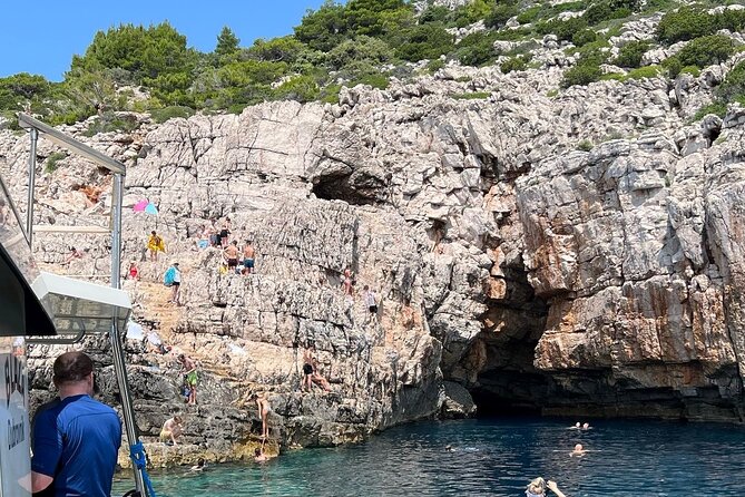 Korcula Island Snorkeling Adventure , ship wreck and lunch - Moro Beach and the island pause