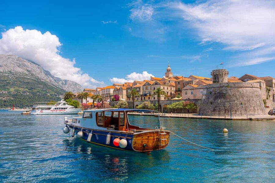 Korčula: Sail Away - tour with traditional craftmanship boat - Why this MIAMI wooden boat feels like more than a ride