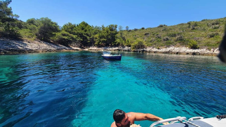 Korčula Snorkeling&Swimming, Shipwreck & More, Private Tour - The snorkeling gear, drinks, and small details that save your day