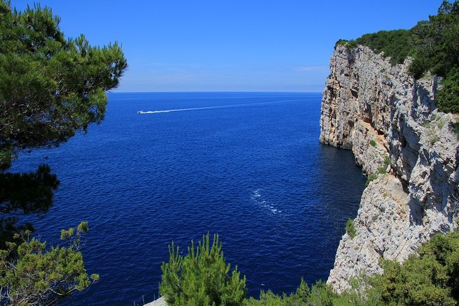 KORNATI by speed boat - The High-Speed Ride: Why the Transfer Is Part of the Value