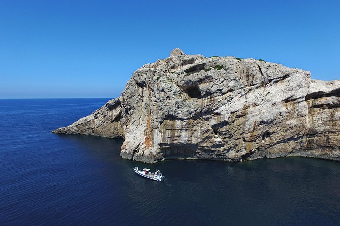 Kornati Experience small group (12 pax) boat tour - Smokvica lunch stop: family tavern and local seafood