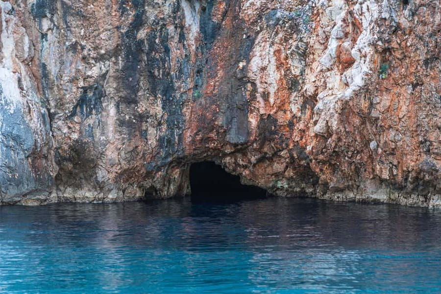 Lovran/Opatija: Swimming on Cres Island with Lunch - Should You Book the Lovran or Opatija Cres Swimming and Lunch Tour?